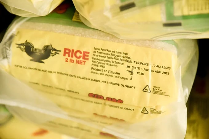 The Australia and New Zealand Food Standards Code has specific regulations on product labeling. Photo: Quynh Chi.