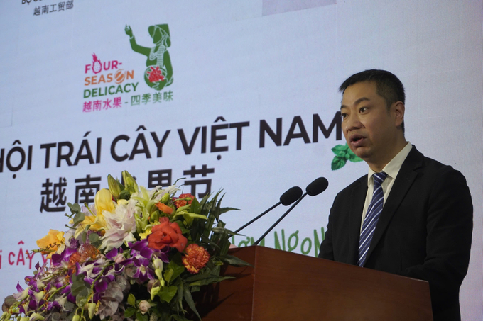  Mr. Zhang Yu Xi, Chairman of the Board at Xinfadi Agricultural Product Distribution Center. 