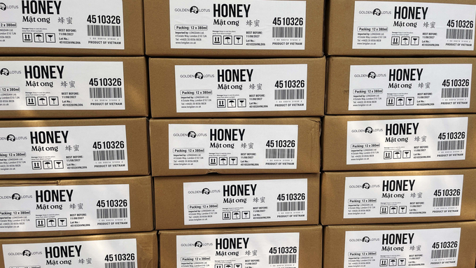 The first batch of honey from Kim Boi, Hoa Binh, has been exported to the United Kingdom. Photo: Tran Anh.