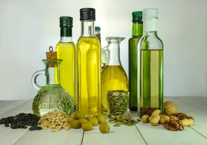 commodities1739053938-0-093748_528.jpeg Vegetable oil prices declined 5.6% last month, as global palm and rapeseed oil prices dropped while soy and sunflower oil quotations remained stable.