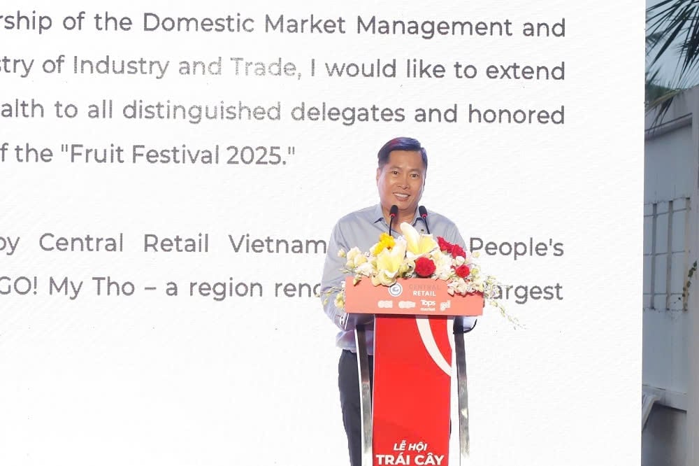 Mr. Nguyen Thanh Nam, Deputy Director General of the Agency for Market Surveillance and Development (Ministry of Industry and Trade), speaks at the festival. Photo: Trong Linh.
