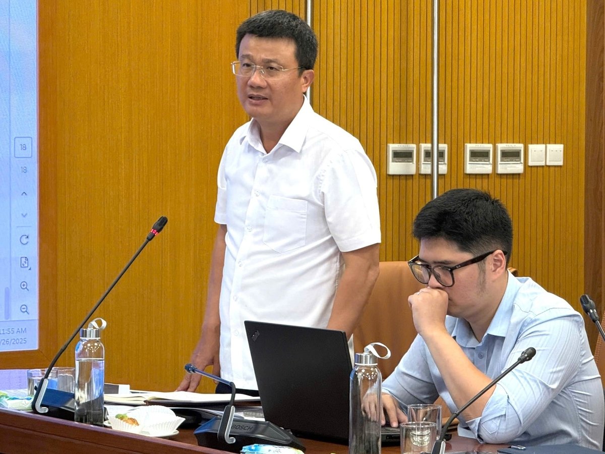 Mr. Nguyen Tuan Quang, Deputy Director General of the Department of Climate Change, emphasized that the exchange of emission reduction outcomes and carbon credits must ensure Vietnam still achieves its national emission reduction targets. Photo: Trung Nguyen.