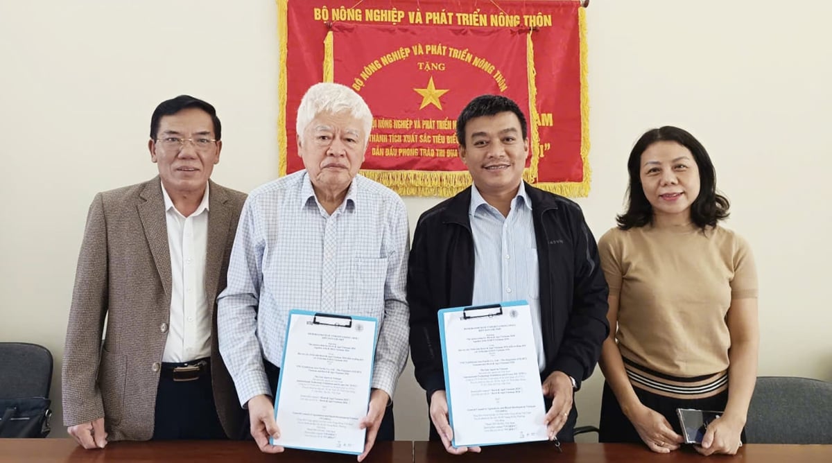 Through the Memorandum of Understanding, the two sides committed to close cooperation throughout the organization of the exhibition and to considering the expansion of collaboration in subsequent programs. Photo: ITEC.