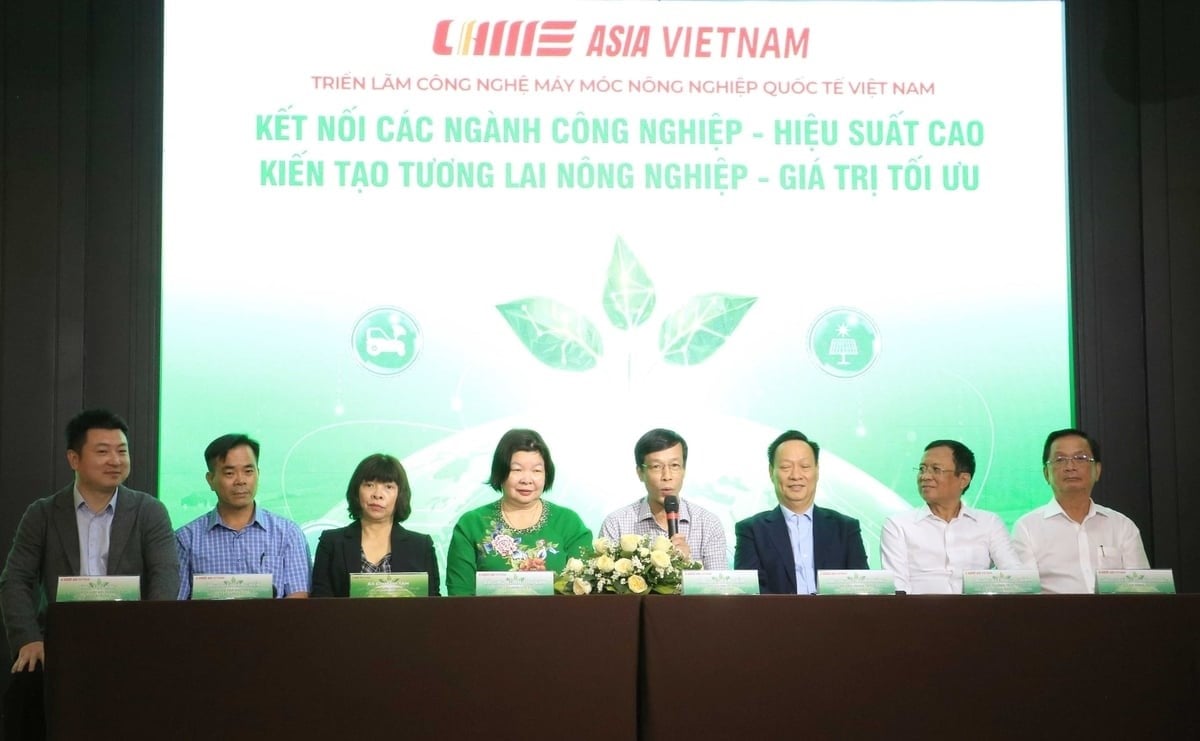 The organizing committee responds to reporters' questions about CIAME Asia Vietnam 2026. Photo: Son Trang.