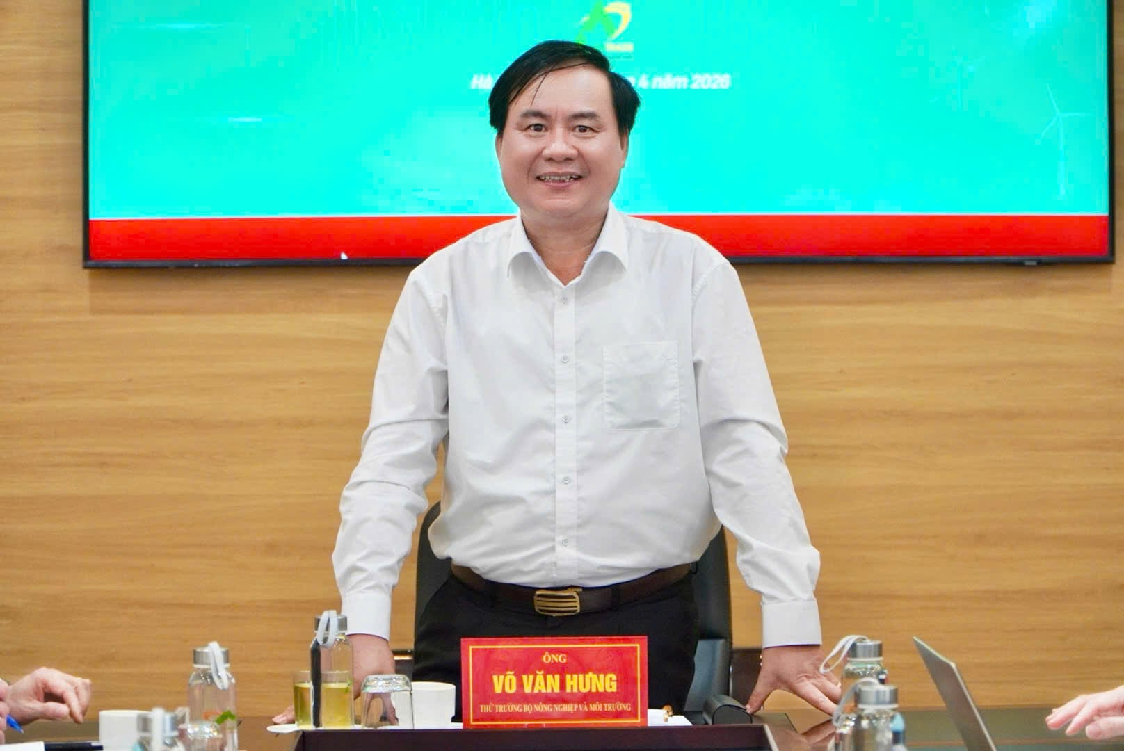 Deputy Minister Vo Van Hung called on the Agricultural Trade Promotion Center to fundamentally shift its mindset, moving from fragmented trade promotion activities to a value chain-based approach. Photo: Nguyen Thuy.