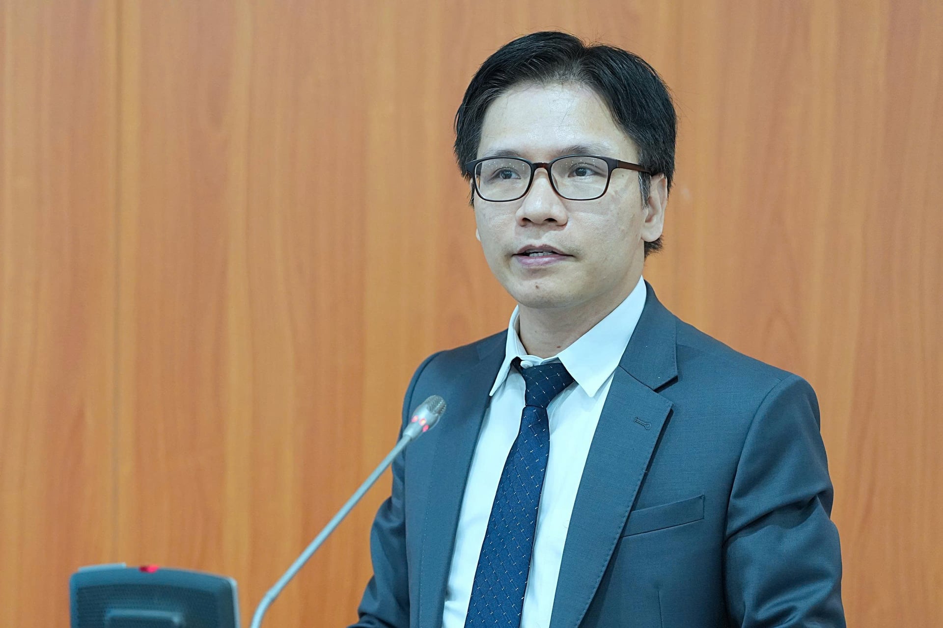 Associate Professor Nguyen Xuan Trung, Director of ISAWAAS. Photo: Bao Thang.