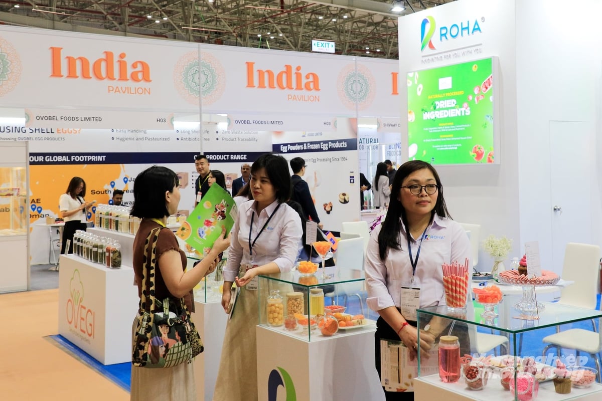 Consumers are also demanding greater transparency, traceability and more reliable scientific claims. Photo: Nguyen Thuy.