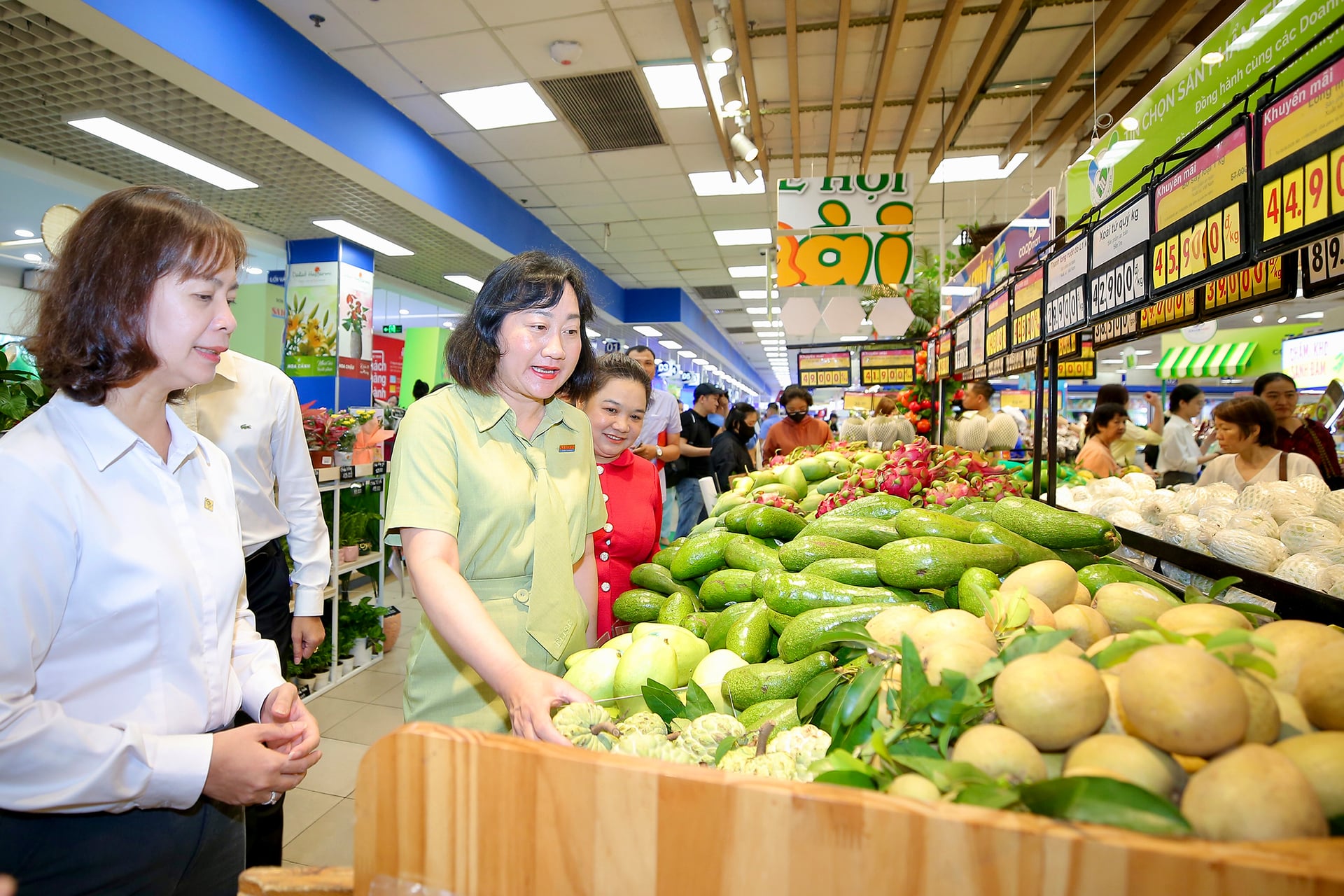 The Green Consumption Campaign 2026 encourages businesses to adopt higher green production standards. Photo: BTC.