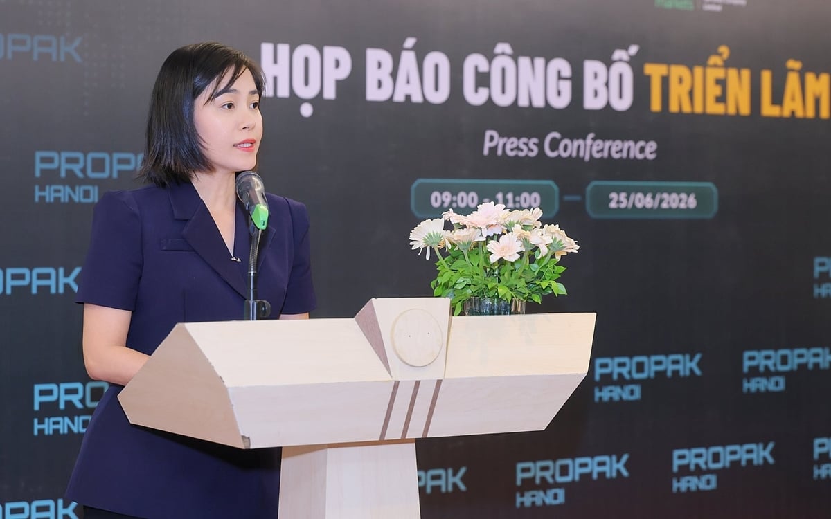 Ms. Annie Tran, Senior Manager at Informa Markets Vietnam, spoke at the press conference on June 25. Photo: Bao Thang.