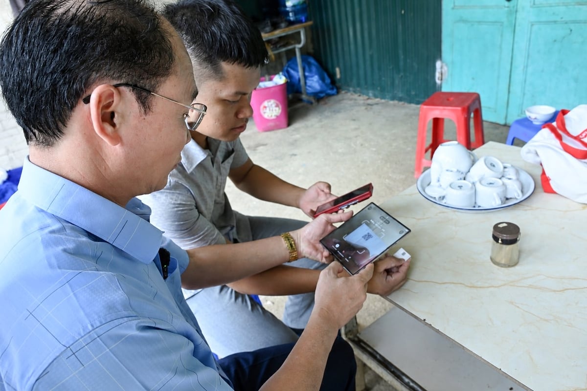 Applying traceability technology helps sturgeon farms in Muong Phang improve transparency, gradually build brand identity, and strengthen market competitiveness. Photo: Mai Dung.
